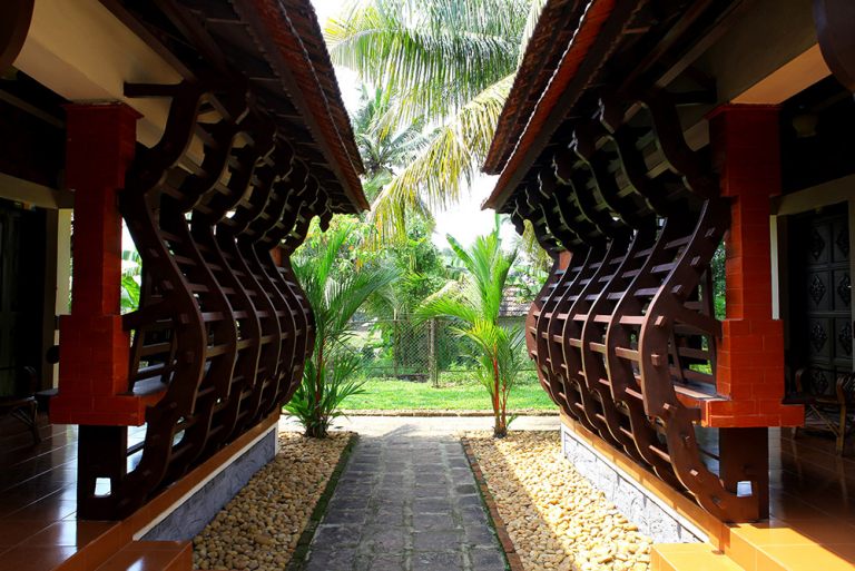 Guest cottages with wooden details